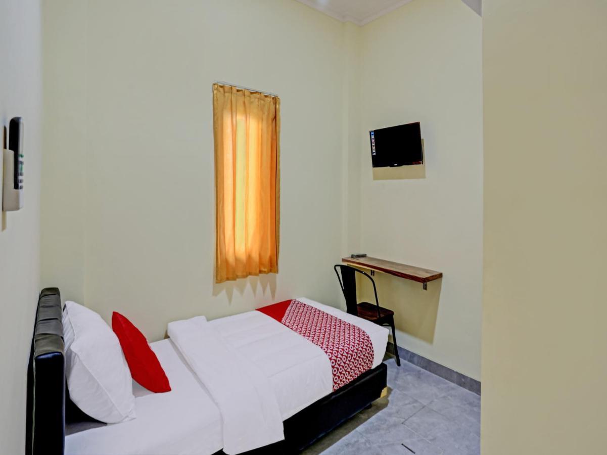 Hotel Oyo 90106 Tanah Abang